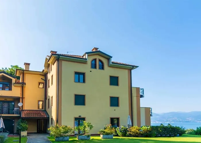 Apartment Blue Stresa